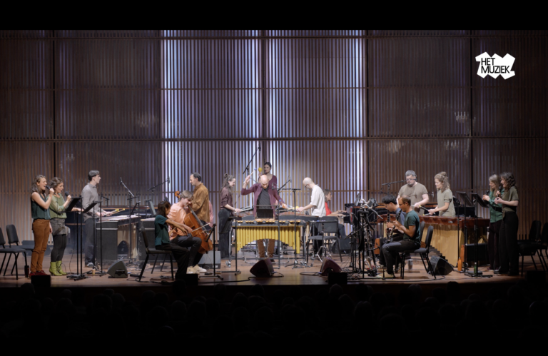 Het Muziek - Music for 18 musicians screenshot trailer dirk low res voor website