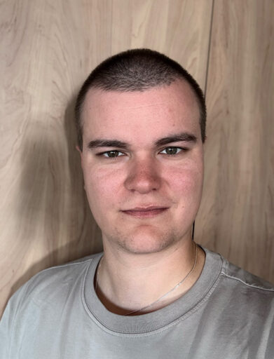 Het Muziek - Gijs de jonge 600 x 785 selfie voor website